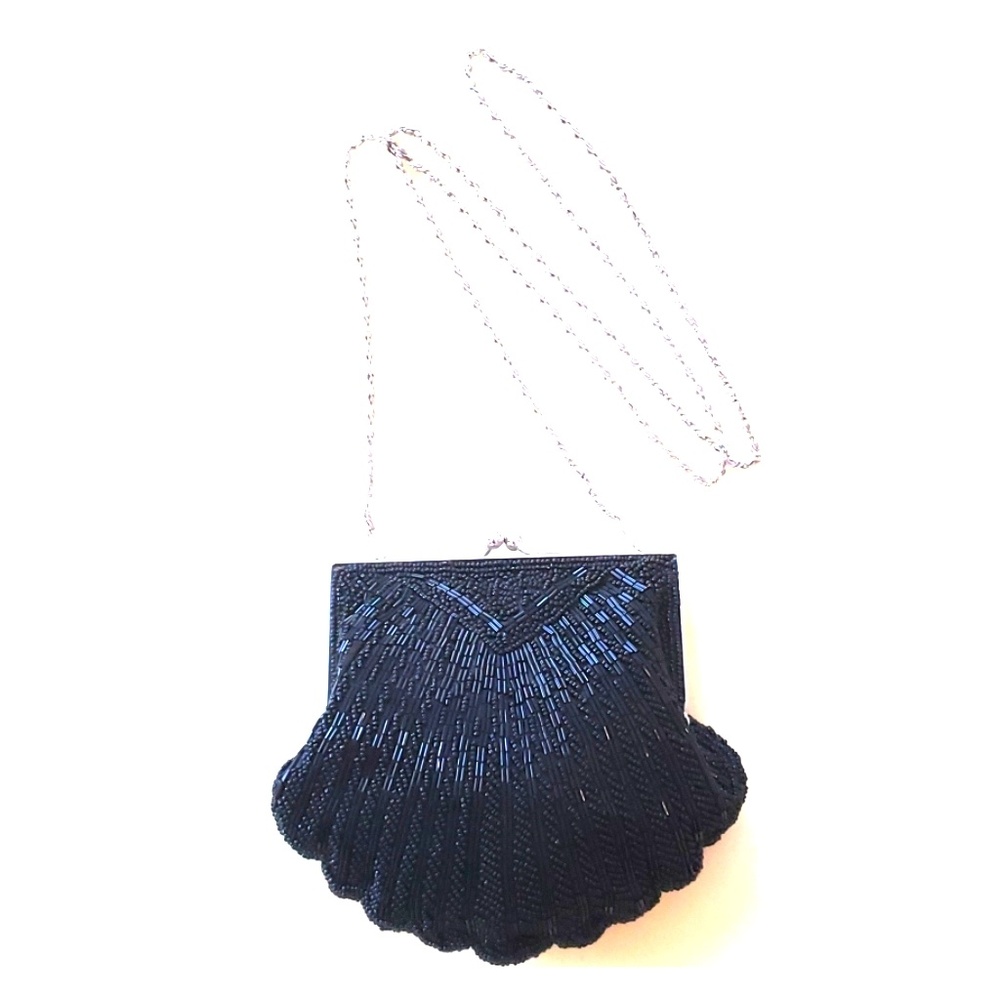 Beaded clutch